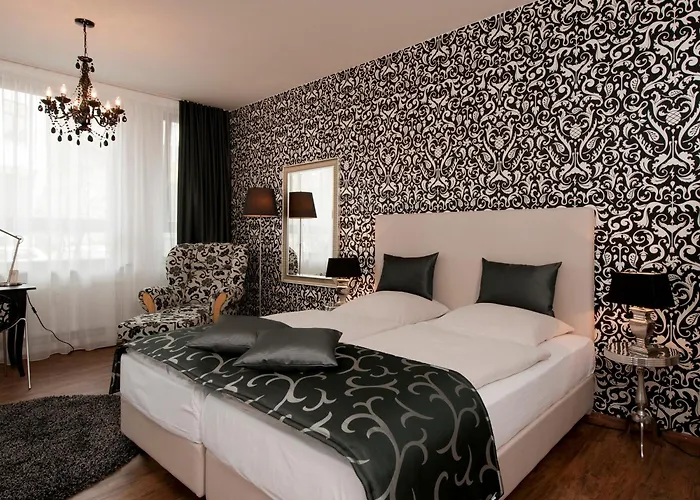 Arthotel Ana Готель 3*