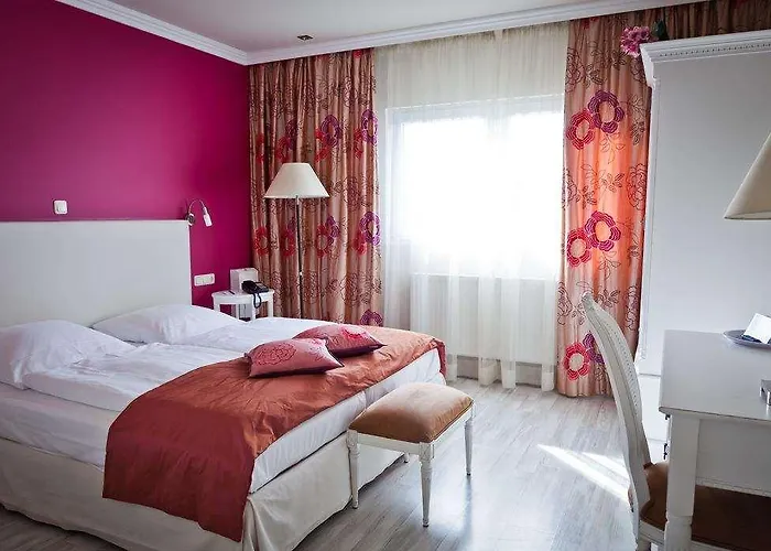 Готель Arthotel Ana 3*